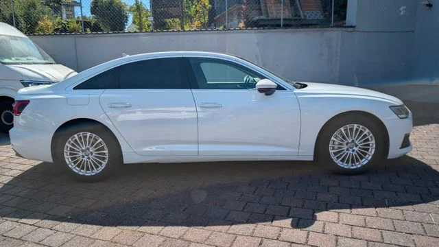 AUDI A6 – 6