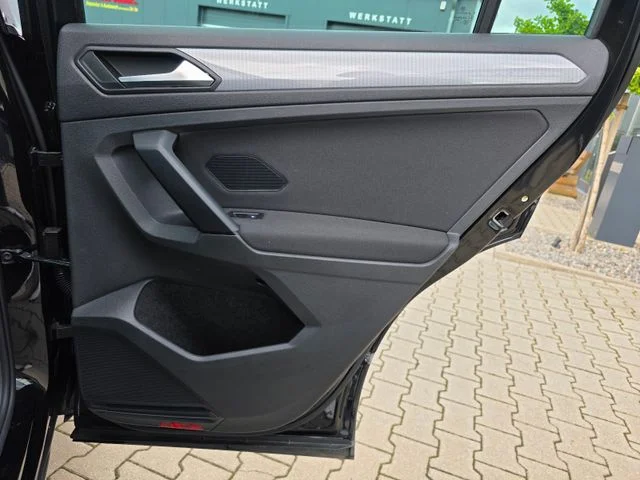 Volkswagen Tiguan – 24