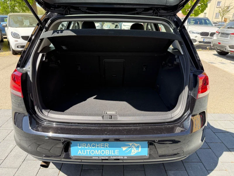 Volkswagen Golf – 18