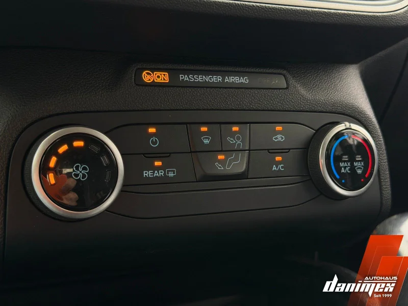 Ford Focus – 33