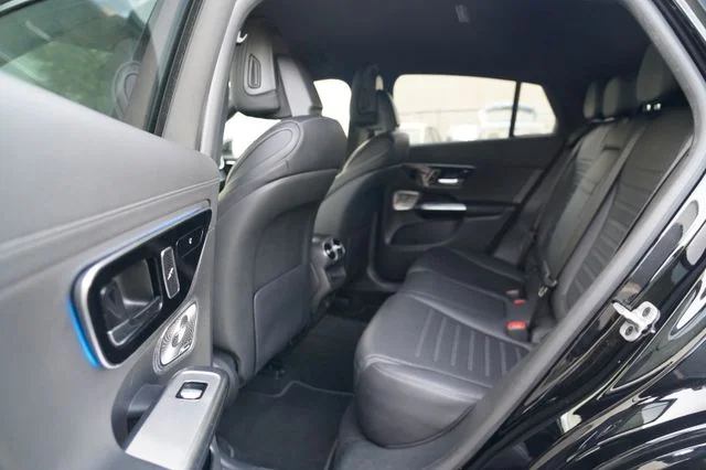 MERCEDES-BENZ GLC 300 – 16