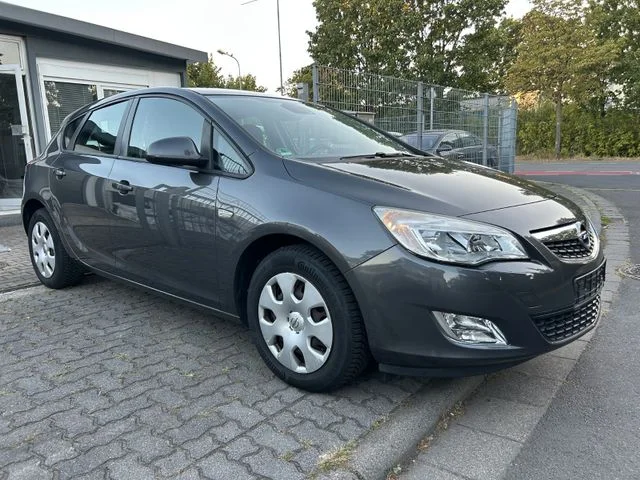 Opel Astra – 4