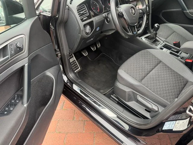 Volkswagen Golf – 22