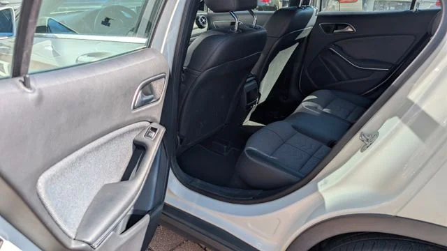 MERCEDES-BENZ GLA 200 – 15