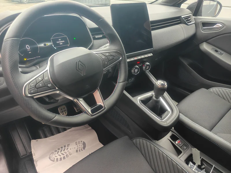 Renault Clio TCe 90 Esprit Alpine – 16