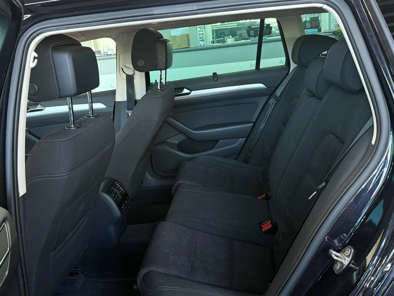 Volkswagen Passat – 10