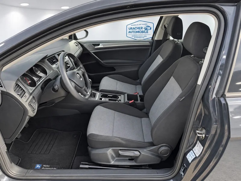 Volkswagen Golf – 9