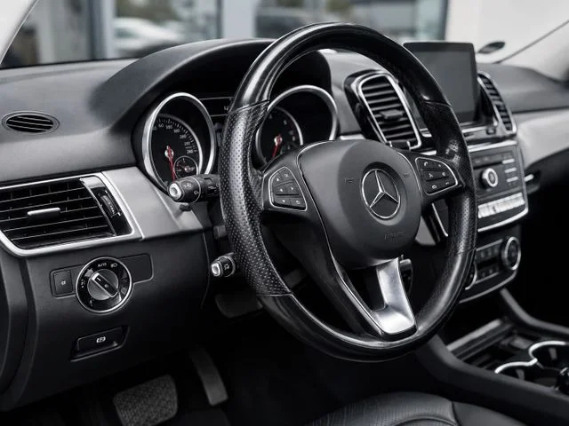 Mercedes-Benz GLE 250 – 12