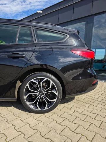 Ford Focus – 7