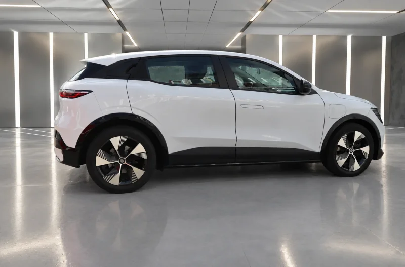 Renault Megane E-TECH – 9