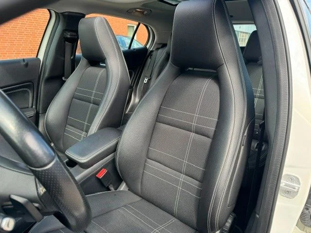 Mercedes-Benz GLA 200 – 15