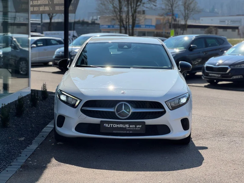 Mercedes-Benz A 200 – 12