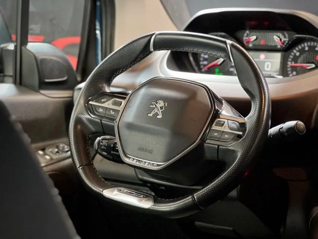 Peugeot Rifter – 21