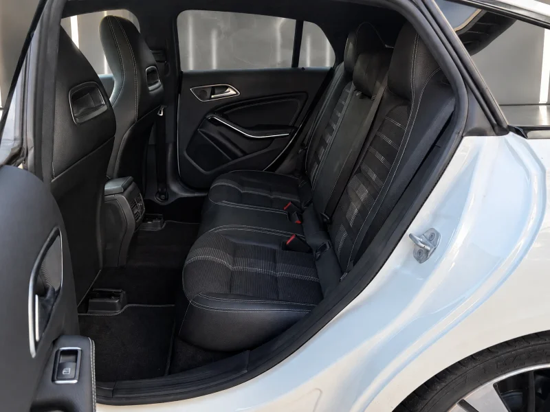 Mercedes-Benz CLA 200 Shooting Brake – 15