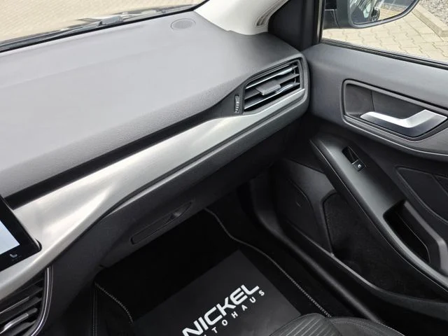 Ford Focus – 35