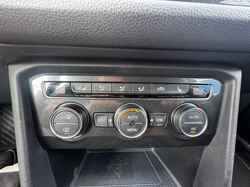 Volkswagen Tiguan – 10