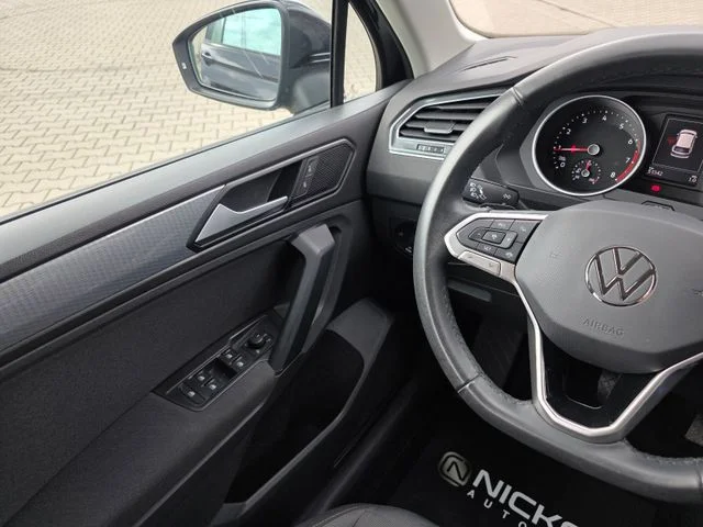 Volkswagen Tiguan – 38