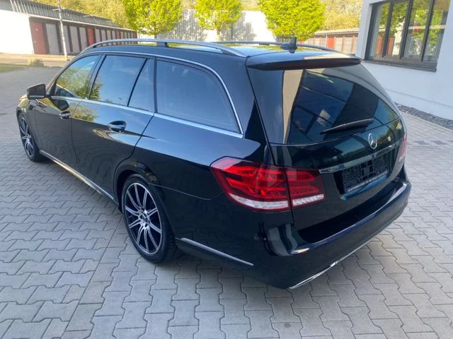 MERCEDES-BENZ E 250 – 8