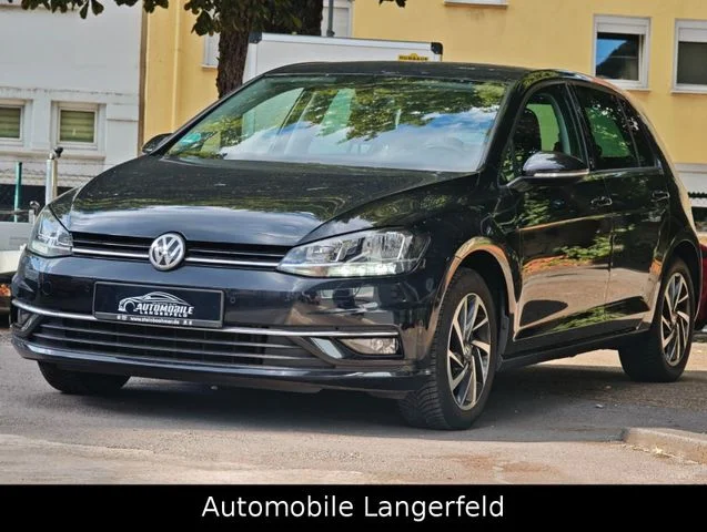 Volkswagen Golf – 2