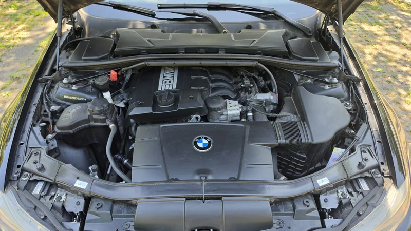 BMW 3 Series E90 (2005-2012) – 2