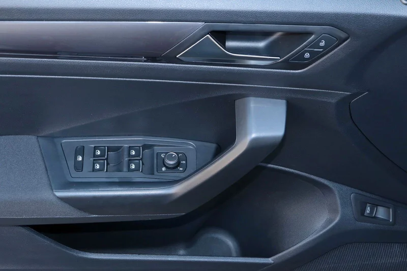 Volkswagen T-Roc – 14