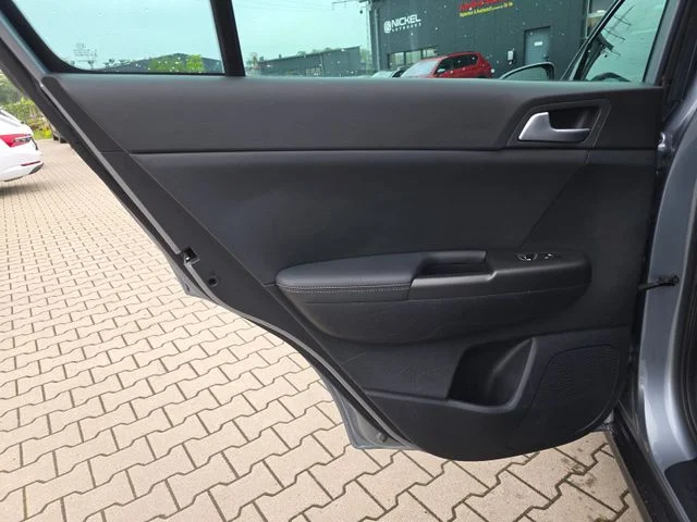 Kia Sportage – 25