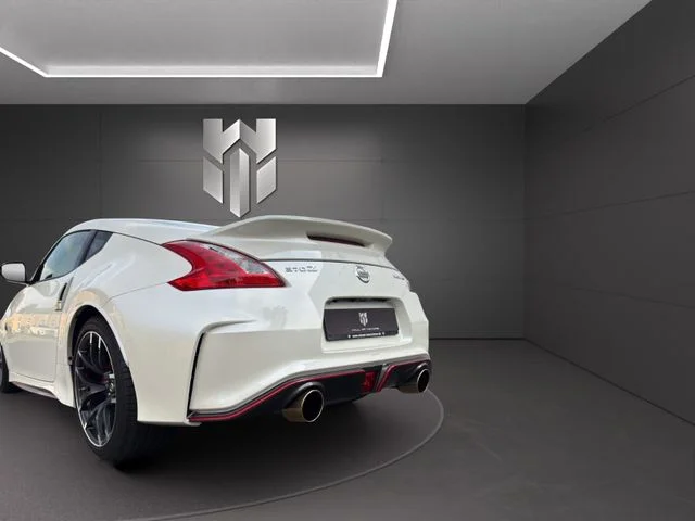 Nissan 370Z – 21