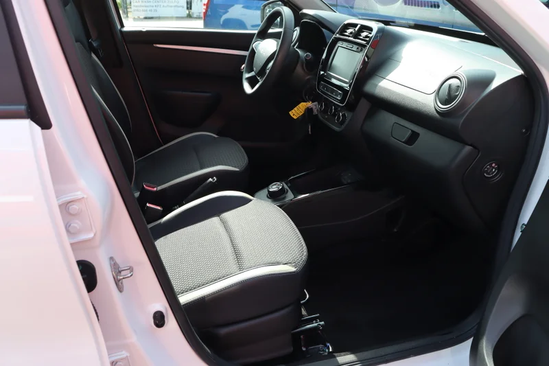Dacia Spring – 17