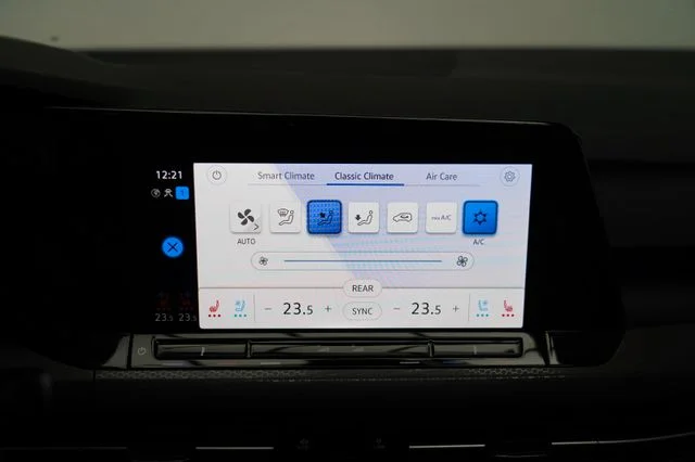 VW Golf – 30