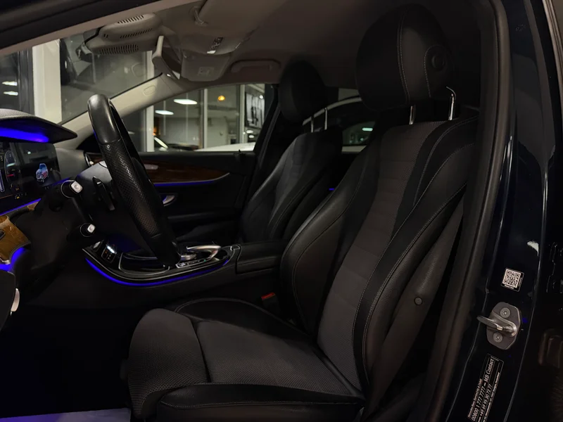 Mercedes-Benz E 220 – 25