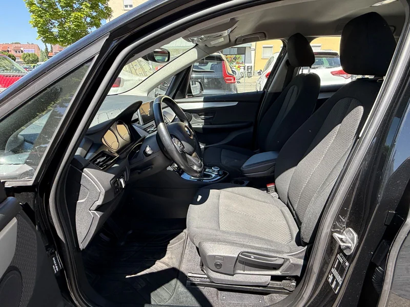 BMW 218 – 13
