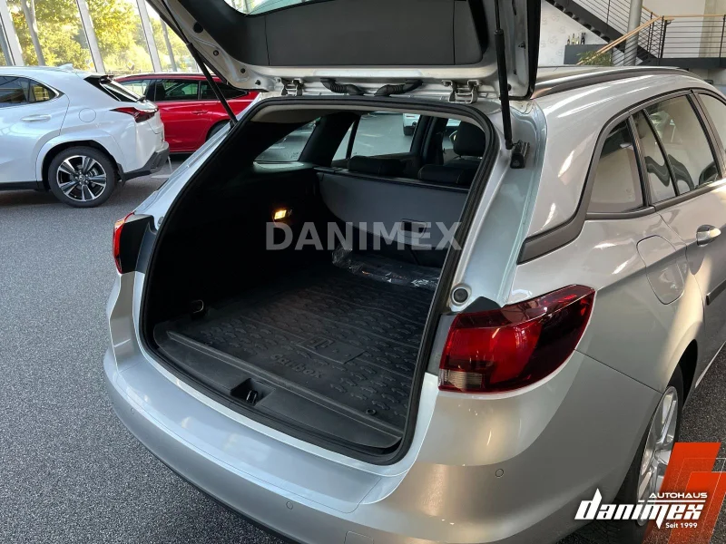 Opel Astra – 9