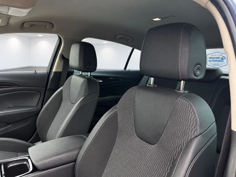Opel Insignia – 11