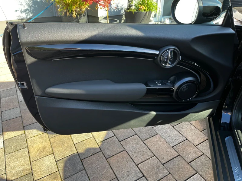 Mini COOPER SE – 18