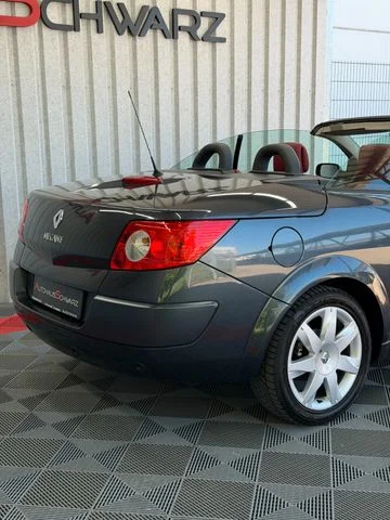 Renault Megane – 11