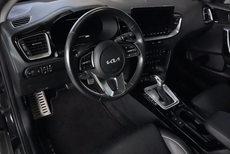 Kia XCeed – 12