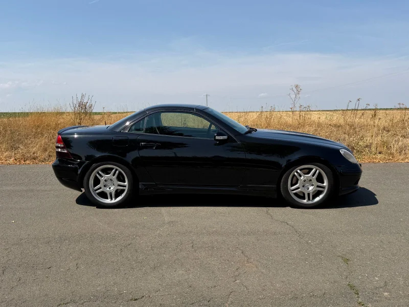 Mercedes-Benz SLK 32 AMG – 6