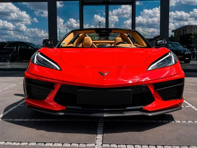 CORVETTE C8 – 2