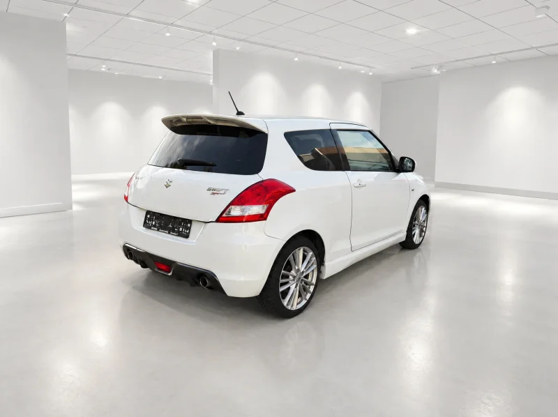 Suzuki Swift – 4