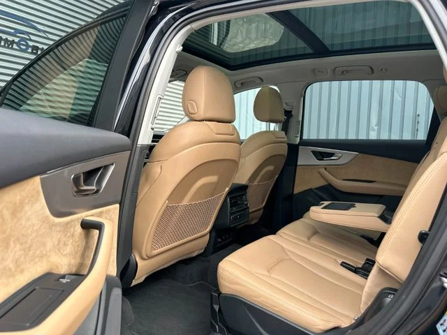 AUDI Q7 – 9