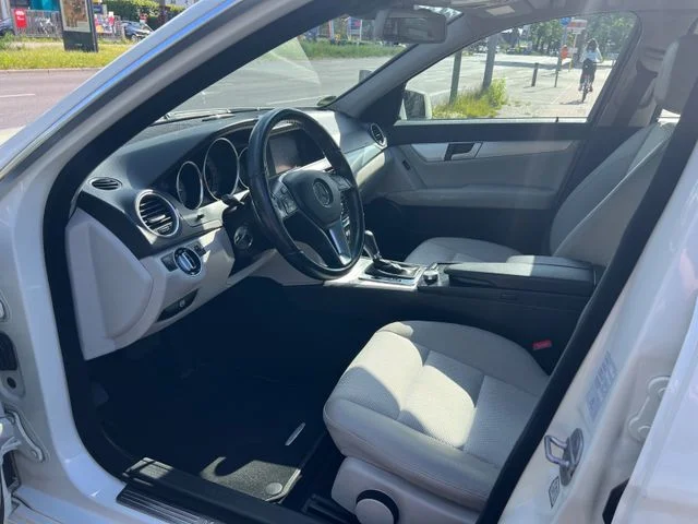 Mercedes-Benz C 180 – 8