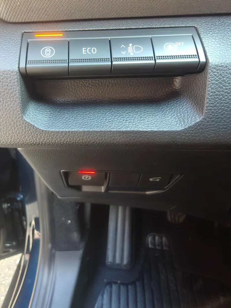 Dacia BIGSTER JOURNEY MILD HYBRID 140 – 13
