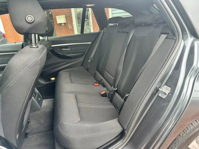 BMW 318 – 18