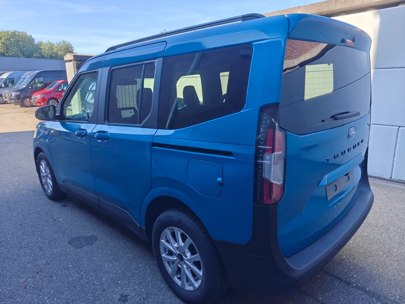 Ford Tourneo Courier Titanium 1.0 Ecoboost – 2