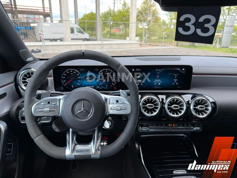 Mercedes-Benz CLA 45 AMG – 21