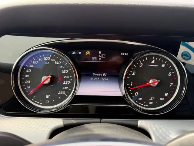 Mercedes-Benz E 300 – 14