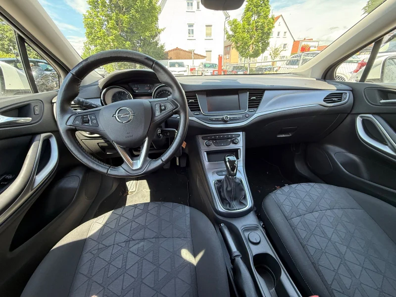 Opel Astra – 15