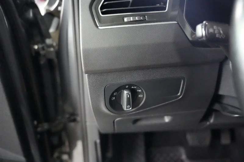 Volkswagen Tiguan – 12
