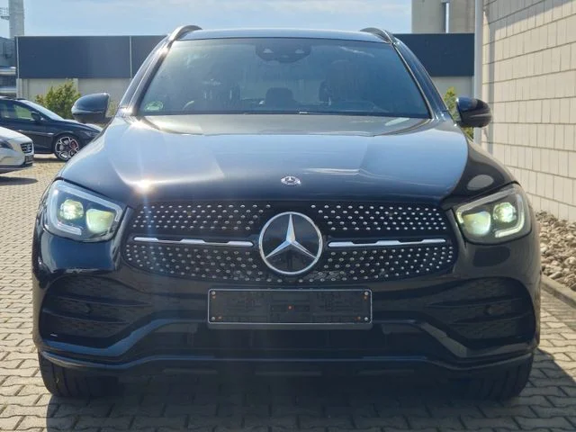 Mercedes-Benz GLC 300 – 2