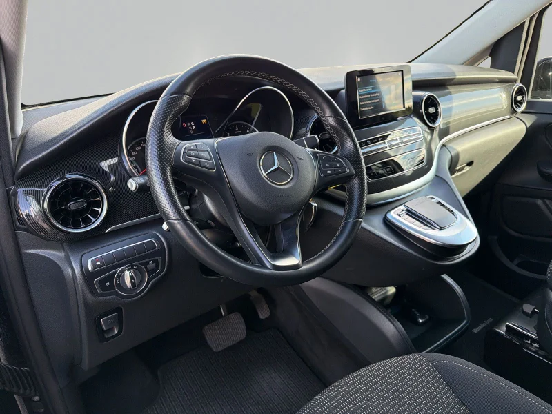 Mercedes-Benz V 220 – 11